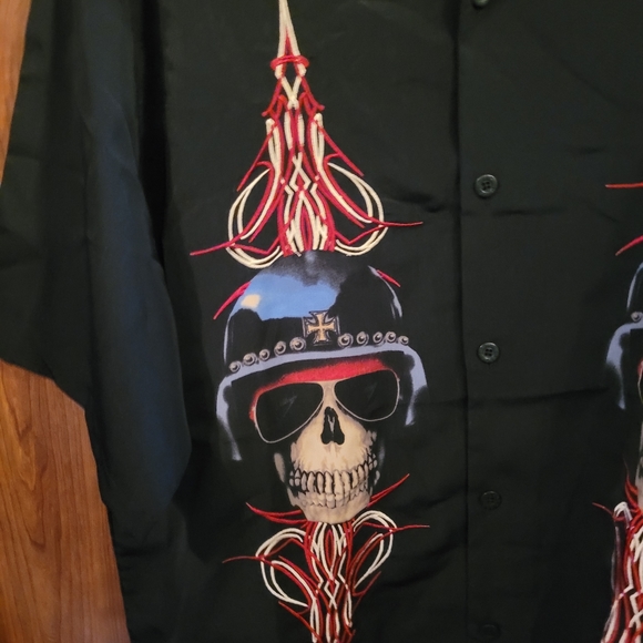 SKULL 💀  HELMET CAMP SHIRT - Picture 3 of 8